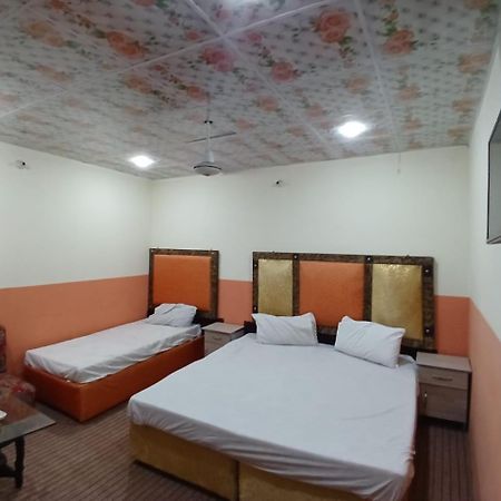 New Pak Royal Hotel Lahore Ngoại thất bức ảnh