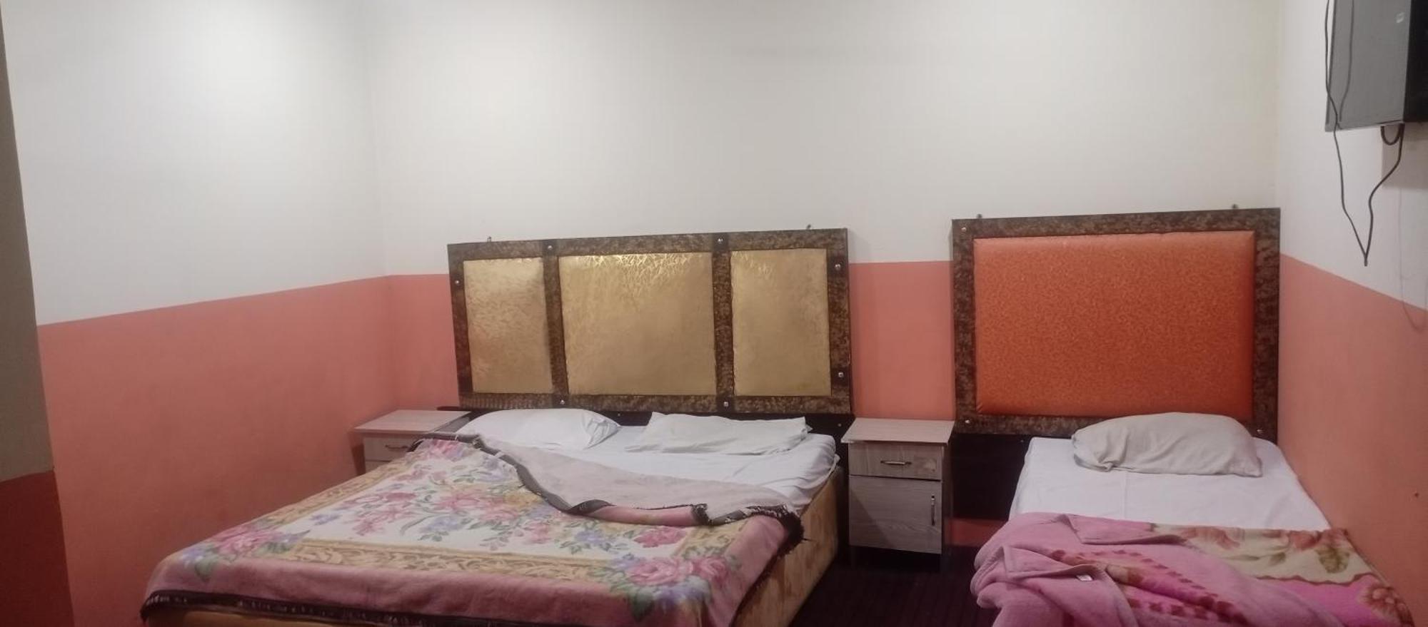 New Pak Royal Hotel Lahore Ngoại thất bức ảnh
