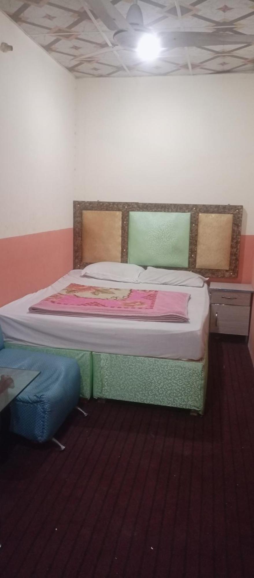 New Pak Royal Hotel Lahore Ngoại thất bức ảnh